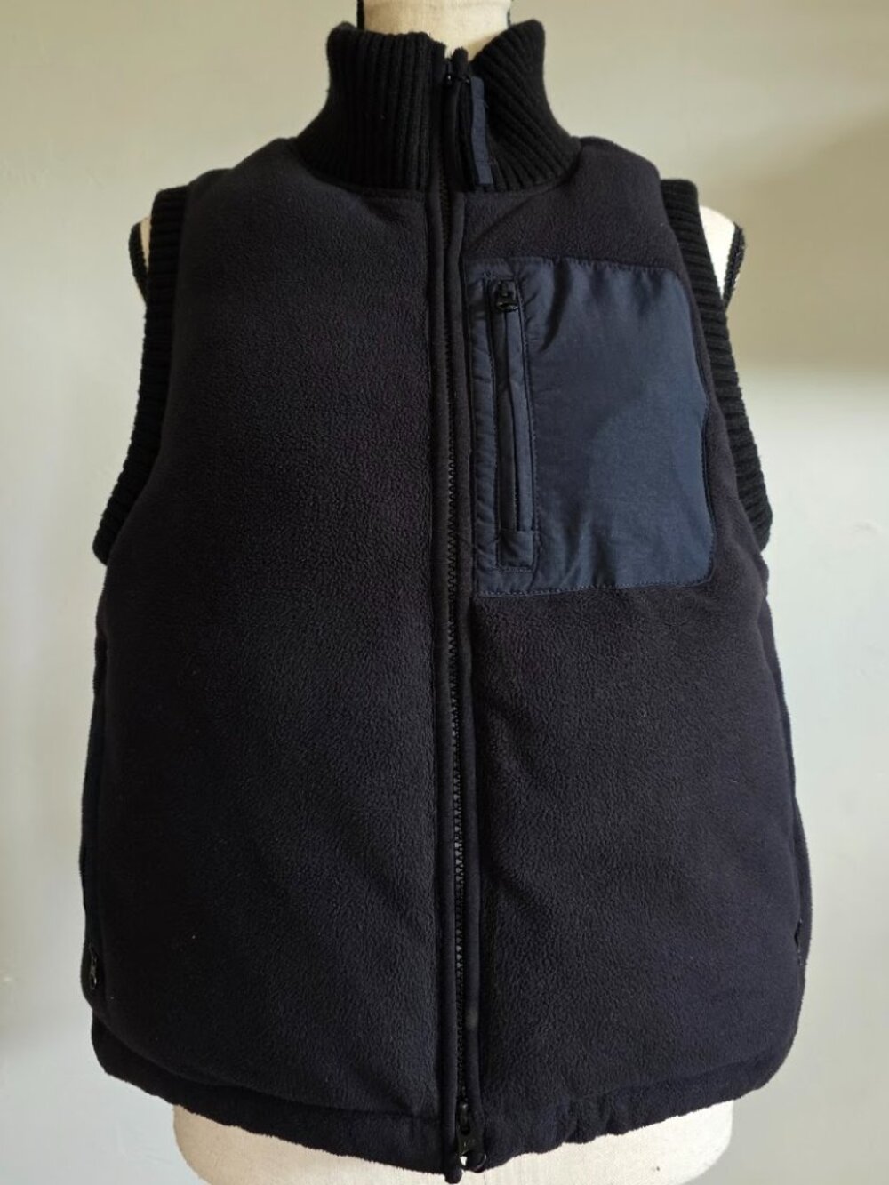 Sweaty Betty Venture Padded Fleece Gilet - Black Mixed-Media Vest - Size 6